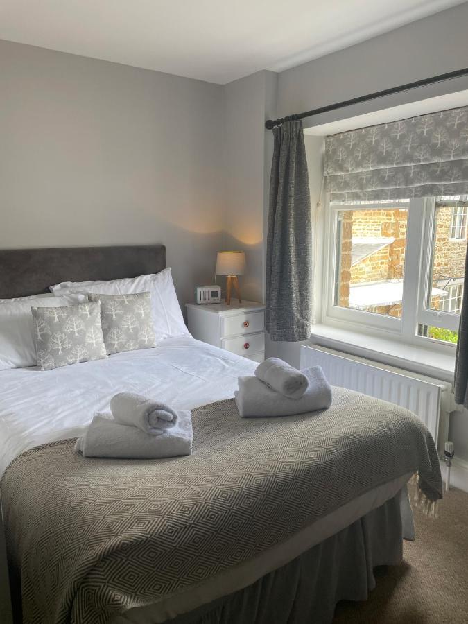 The Sun Inn At Hook Norton ภายนอก รูปภาพ