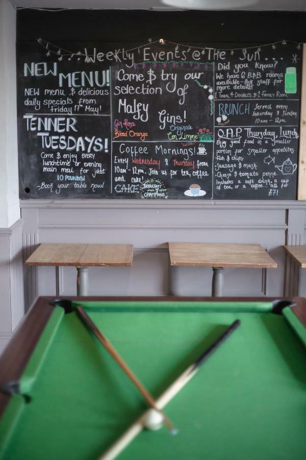 The Sun Inn At Hook Norton ภายนอก รูปภาพ